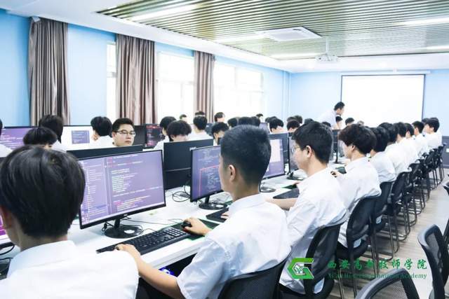 互聯(lián)網(wǎng)新聞制作專業(yè)(新聞媒體與制作專業(yè))