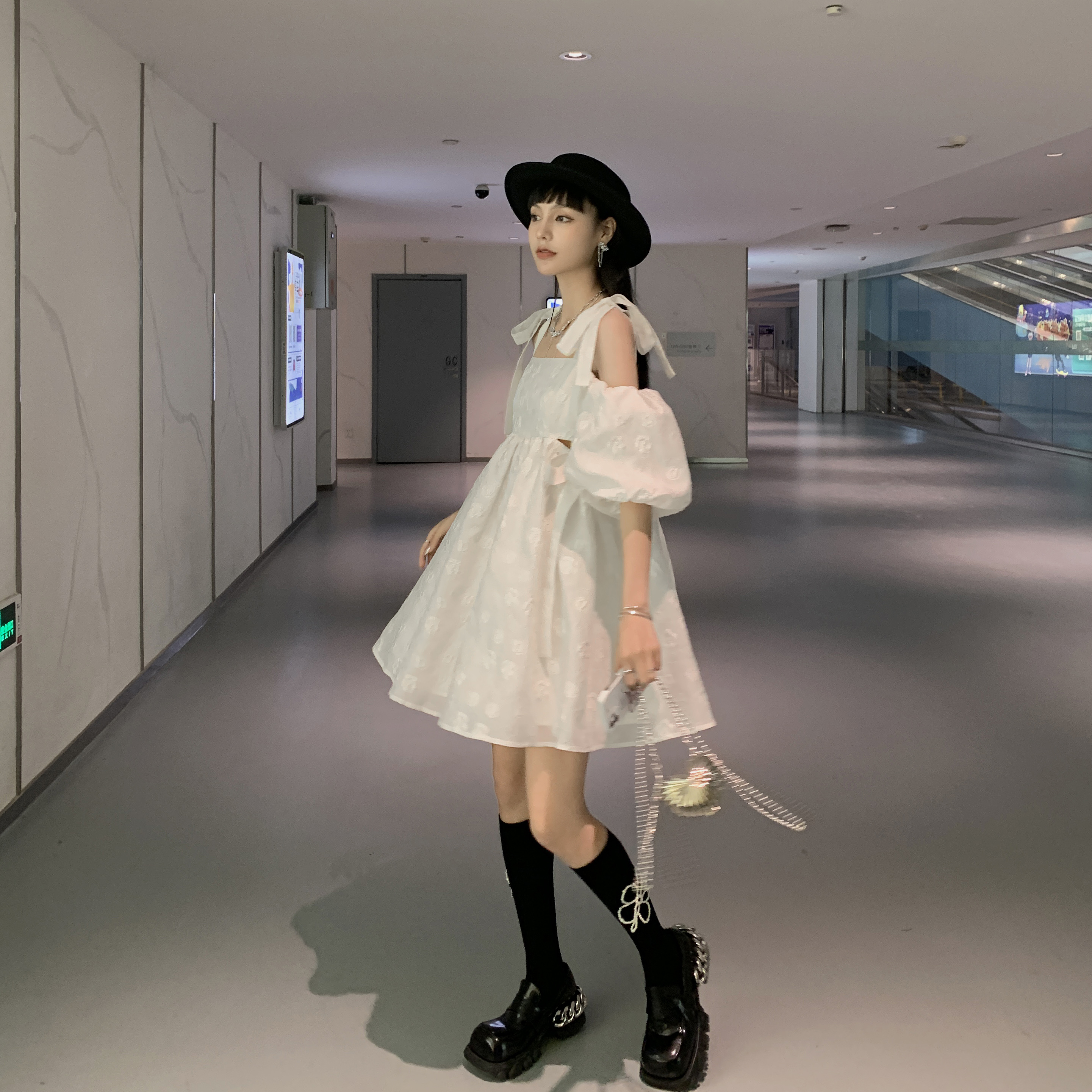 網(wǎng)站建設(shè)設(shè)計(jì)感穿搭(高端網(wǎng)站設(shè)計(jì)新感覺建站)