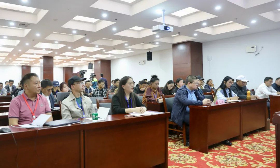 互聯網新聞業務培訓認證(互聯網新聞從業人員教育培訓)