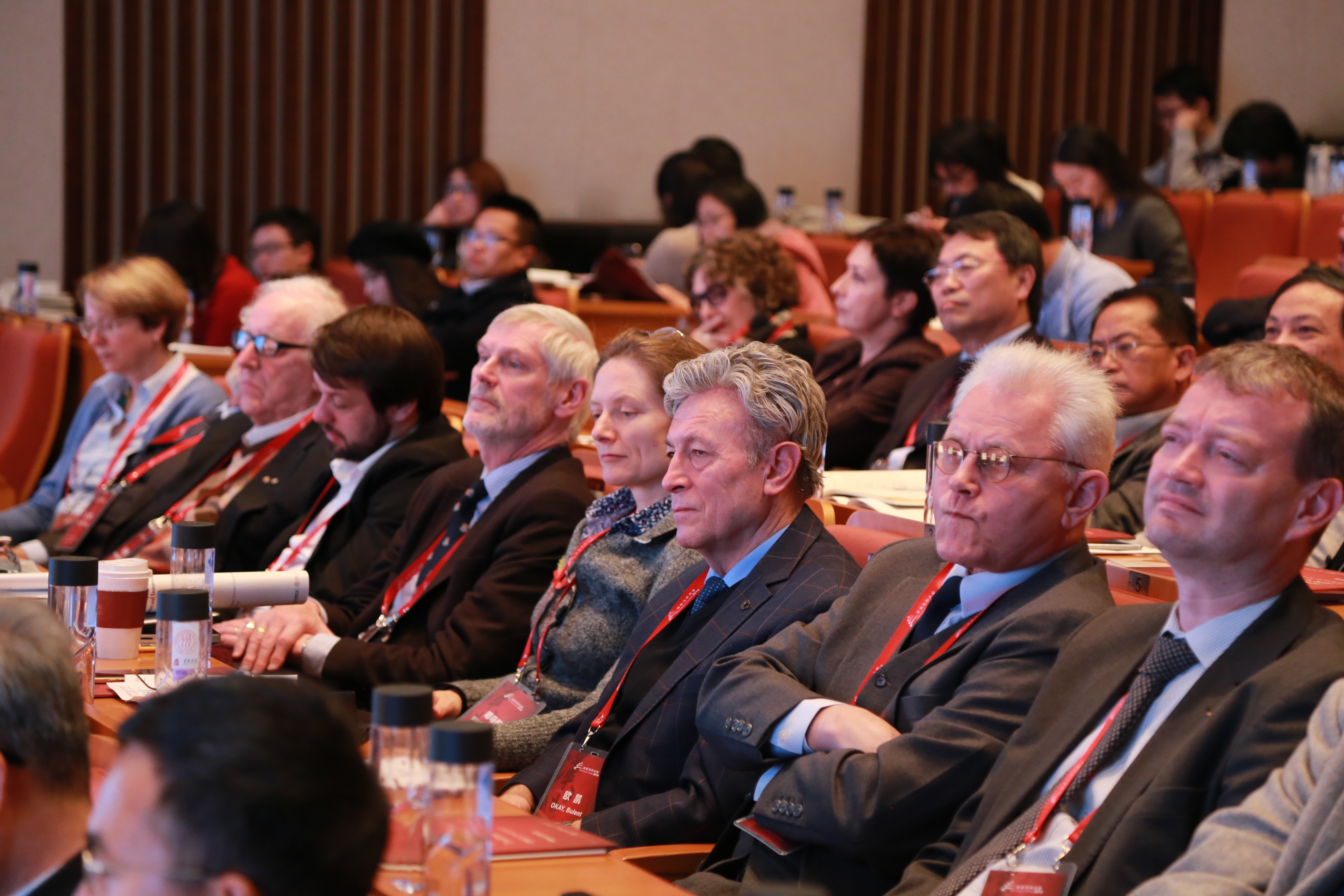 互聯(lián)網(wǎng)會(huì)議最新消息新聞稿(互聯(lián)網(wǎng)會(huì)議最新消息新聞稿怎么寫(xiě))